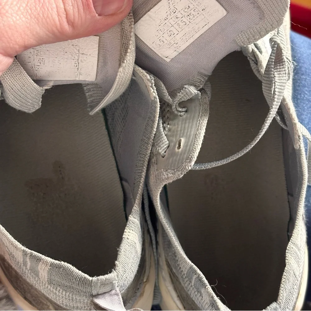 Brooks Bedlam 3 Running Shoes in Gray - Women’s Sz 8.5